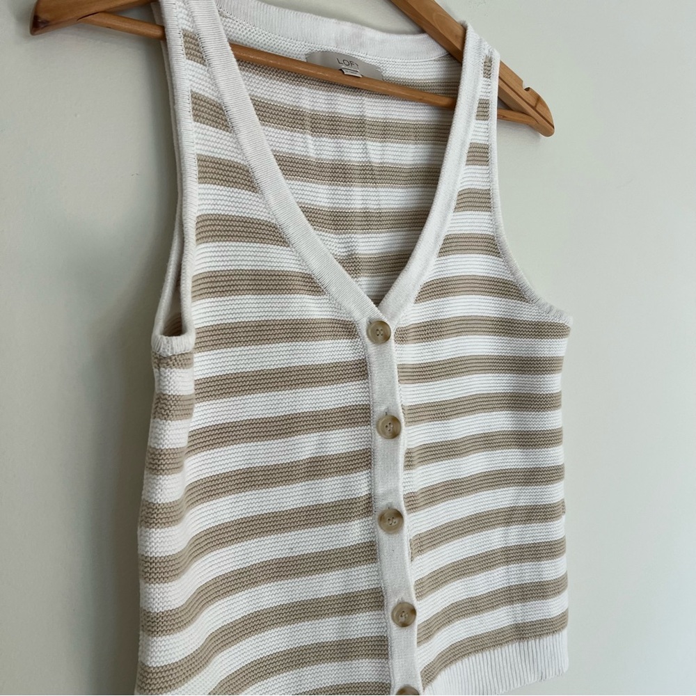 Loft Women’s White and Beige Striped Sweater Button Vest Tank Top Size Medium - Picture 4 of 7